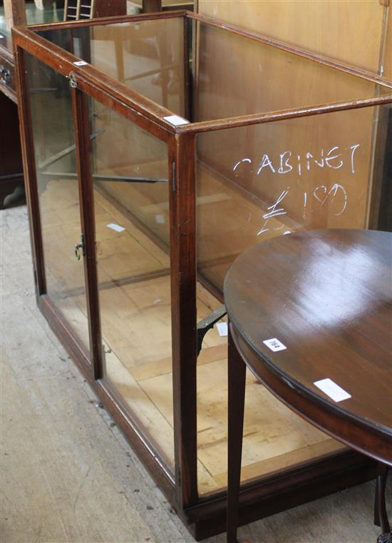 Shop display cabinet A/F